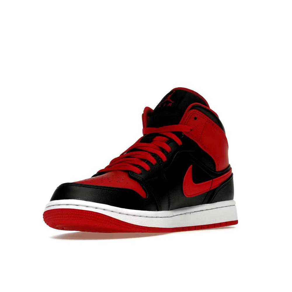 Air Jordan 1 Mid Alternate Bred