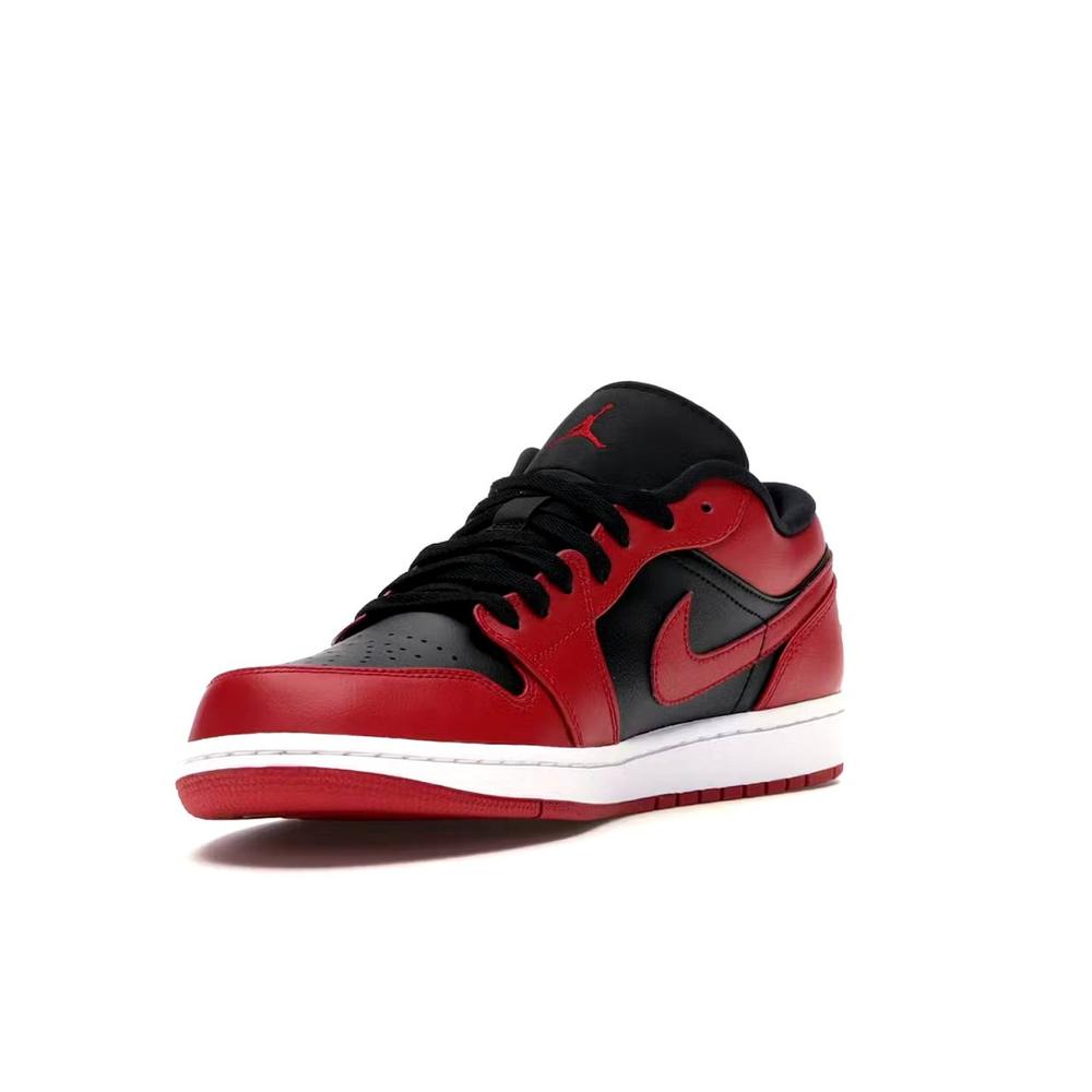 Air Jordan 1 Low Reverse Bred