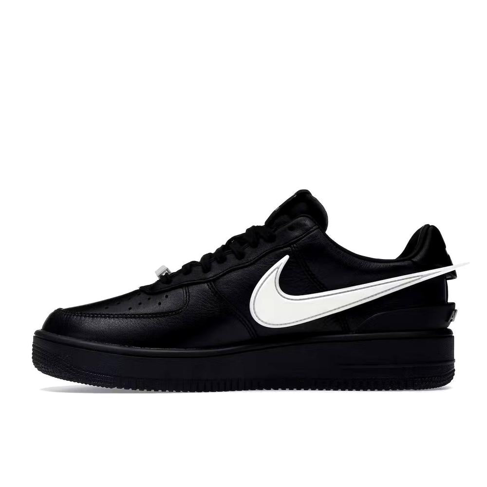 Nike Air Force 1 Low SP Ambush melns