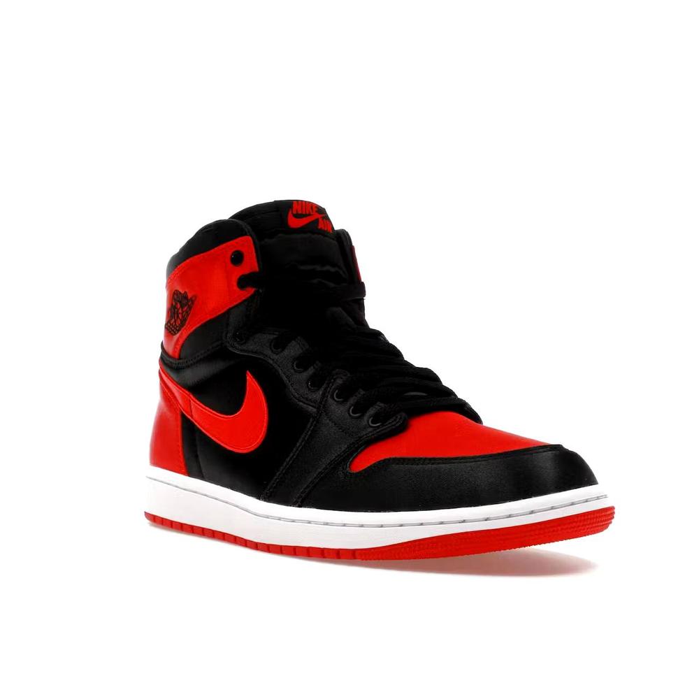 Air Jordan 1 Retro High OG Satin bred W